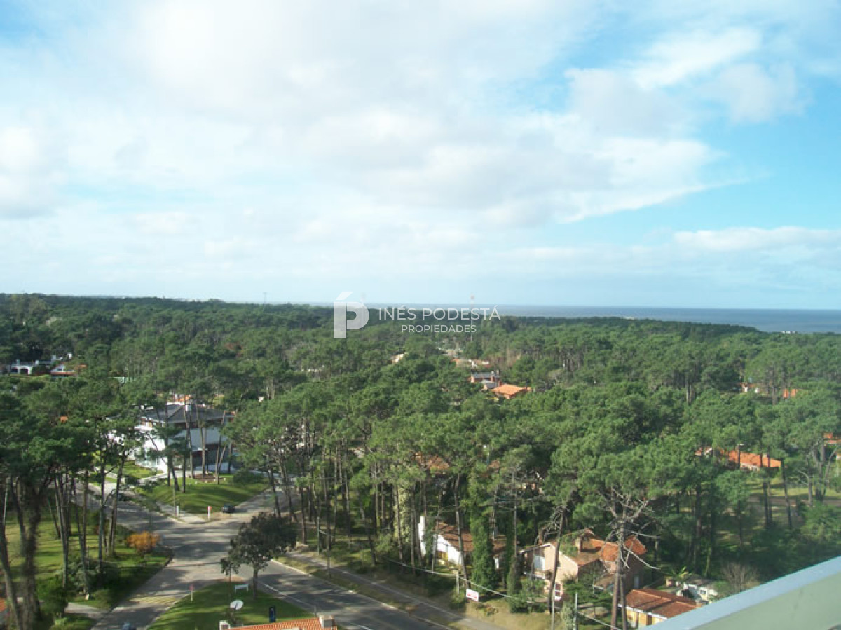 Apartamento ID.1355 - Apartamento en Alquiler, Roosevelt, Punta del Este, 2 Dormitorios.
