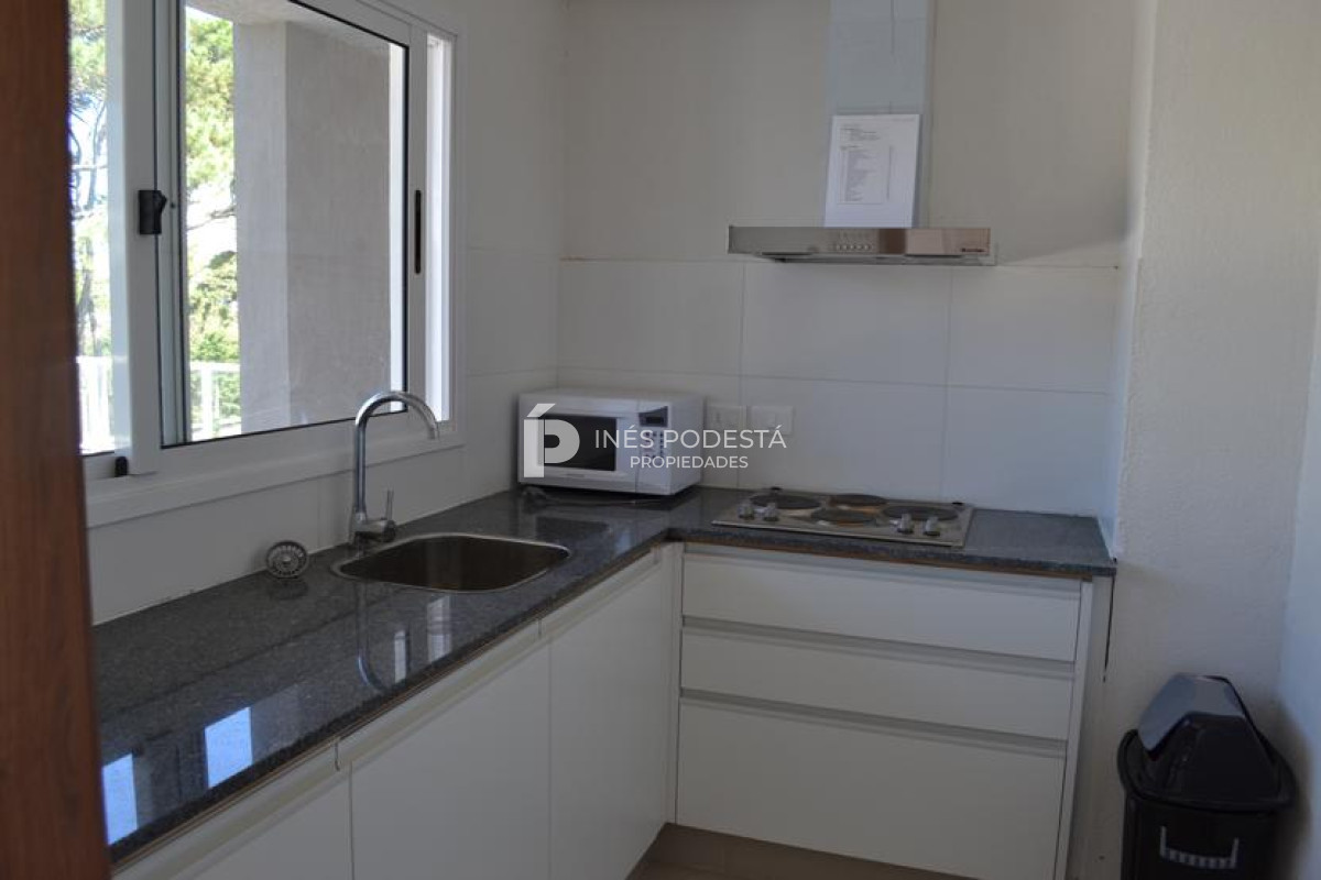 Apartamento ID.6434 - Apartamento en Alquiler, Aidy Grill, Punta del Este, 2 Dormitorios.