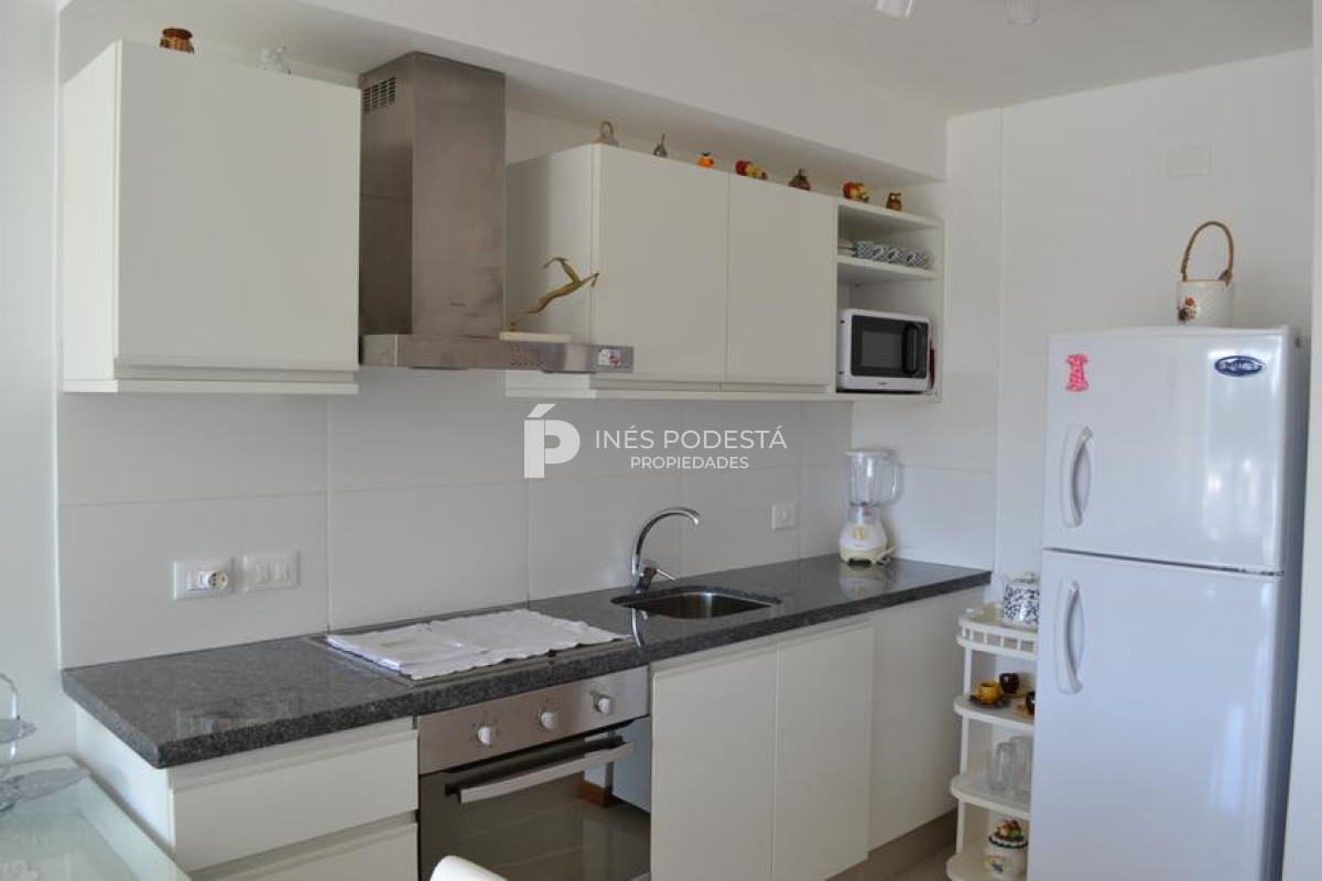 Apartamento ID.6434 - Apartamento en Alquiler, Aidy Grill, Punta del Este, 2 Dormitorios.