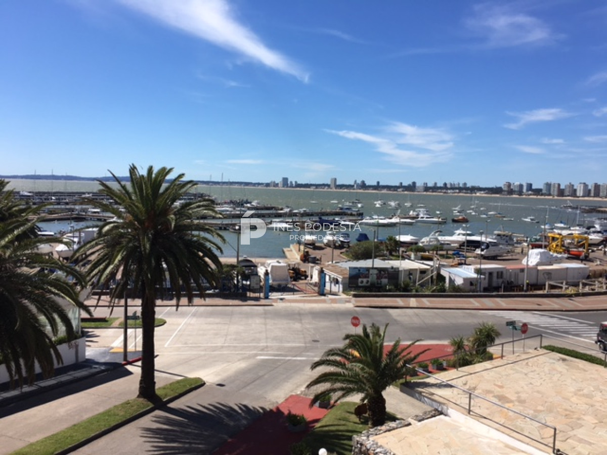 Apartamento en Alquiler, Peninsula, Punta del Este, 2 Dormitorios. - IPD7719A
