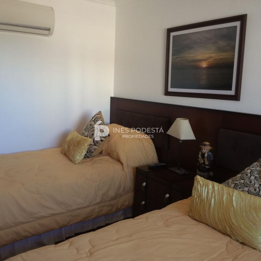 Apartamento ID.7780 - Departamento en alquiler de 2 dormitorios en Punta del Este