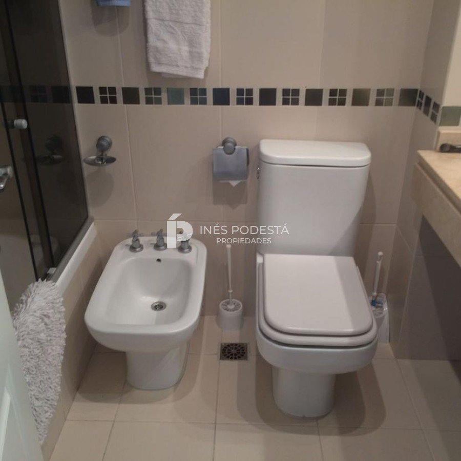 Apartamento ID.7780 - Departamento en alquiler de 2 dormitorios en Punta del Este