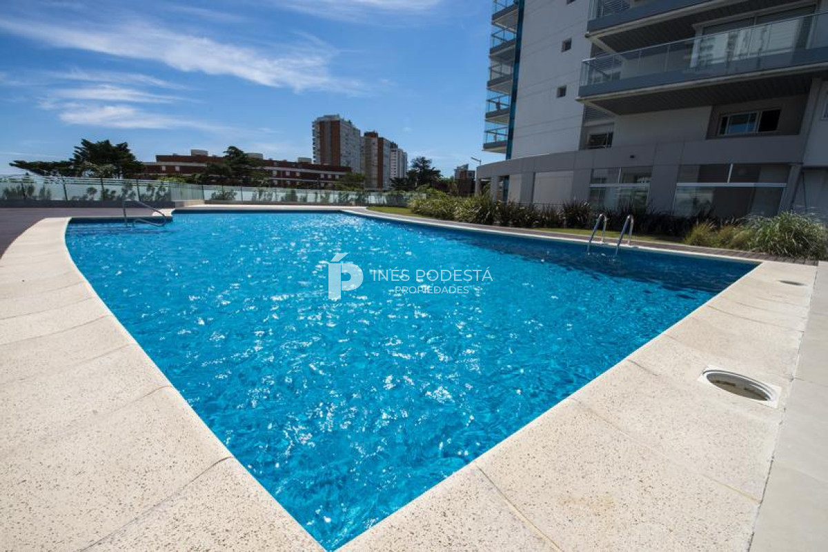 Apartamento ID.8060 - Apartamento en Alquiler, Mansa, Punta del Este, 2 Dormitorios.