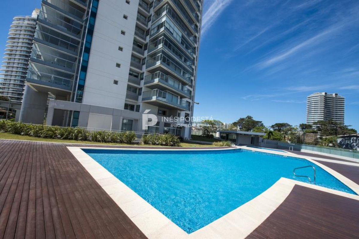 Apartamento ID.8060 - Apartamento en Alquiler, Mansa, Punta del Este, 2 Dormitorios.