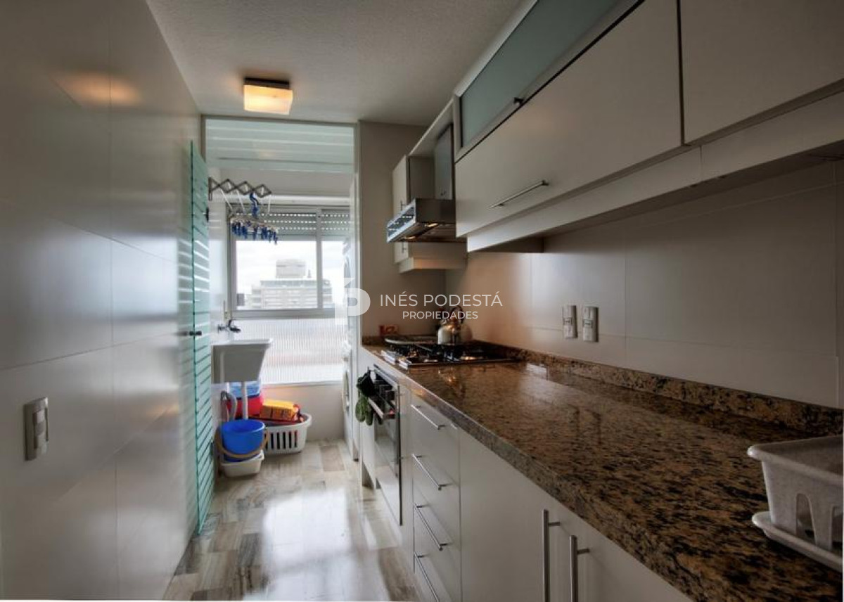 Apartamento ID.8330 - Alquiler 4 dormitorios y 3 baños