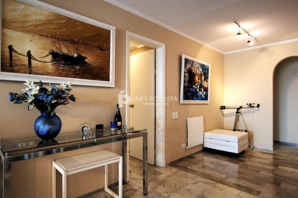 Apartamento ID.8330 - Alquiler 4 dormitorios y 3 baños