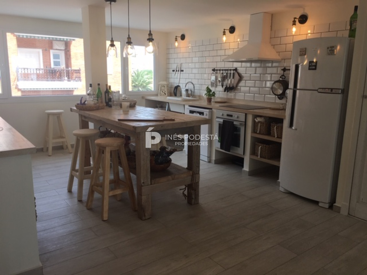 Apartamento ID.8572 - Apartamento en Alquiler, Peninsula, Punta del Este, 3 Dormitorios.