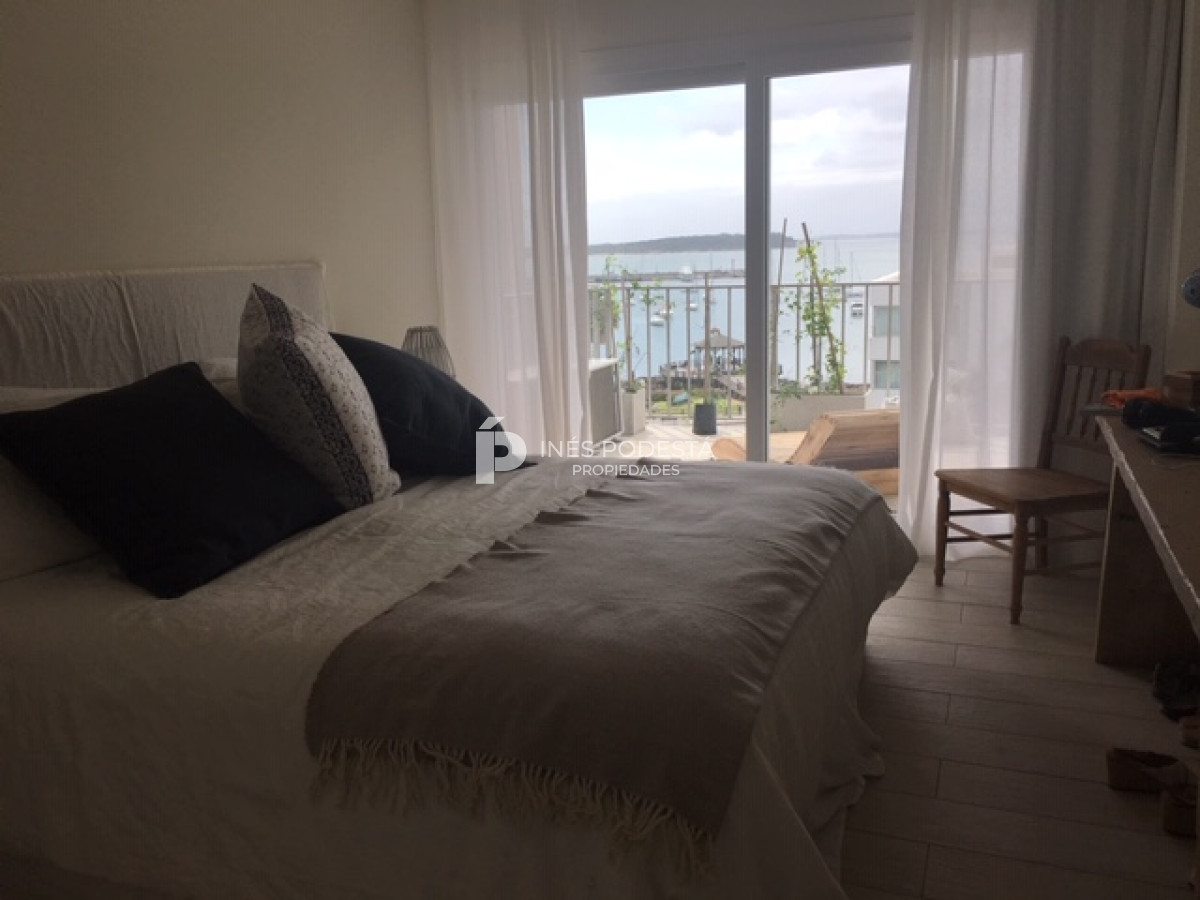 Apartamento ID.8572 - Apartamento en Alquiler, Peninsula, Punta del Este, 3 Dormitorios.