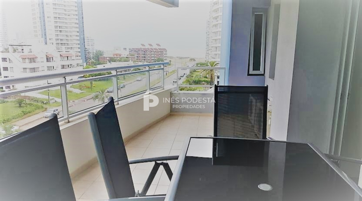 Apartamento ID.8612 - Apartamento en Alquiler, 3 Dormitorios Brava