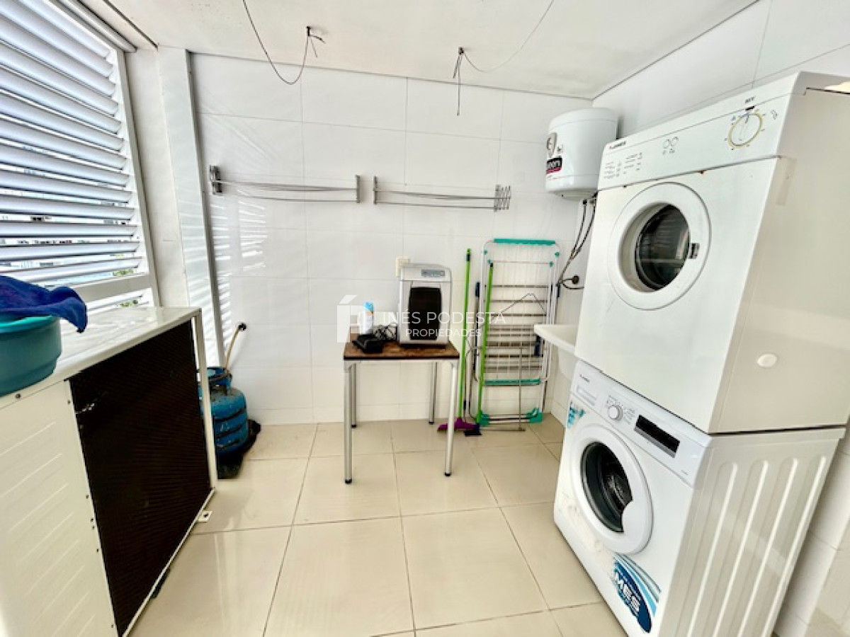 Apartamento ID.7998 - Alquiler Apartamento en  Mansa, Punta del Este, 2 Dormitorios.