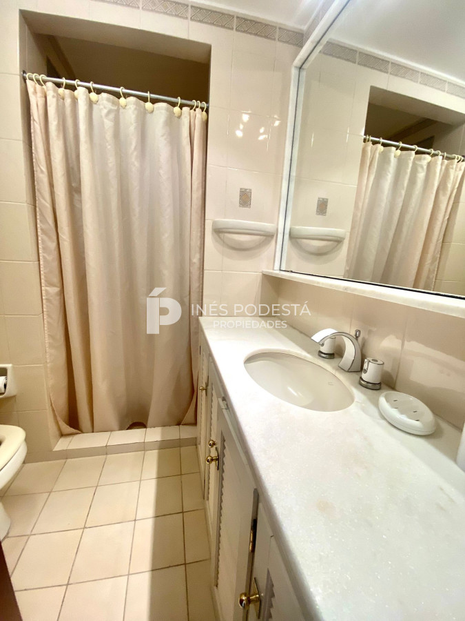 Apartamento ID.8201 - Venta y alquiler departamento de  3 Dormitorios y dependencia de servicio