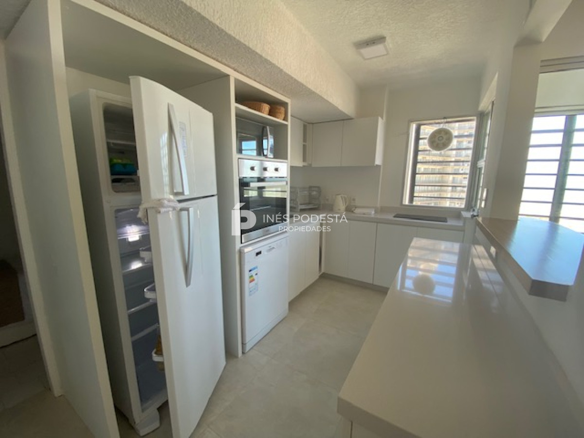 Apartamento ID.2120 - Brava, Punta del Este, 3 suites y dependencia de servicio