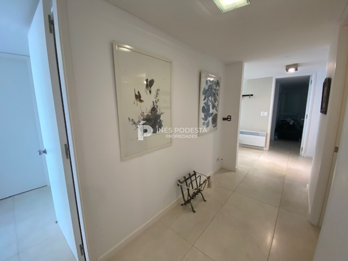 Apartamento ID.38552 - Tiburón en brava con 3 dormitorios y servicio Punta del Este