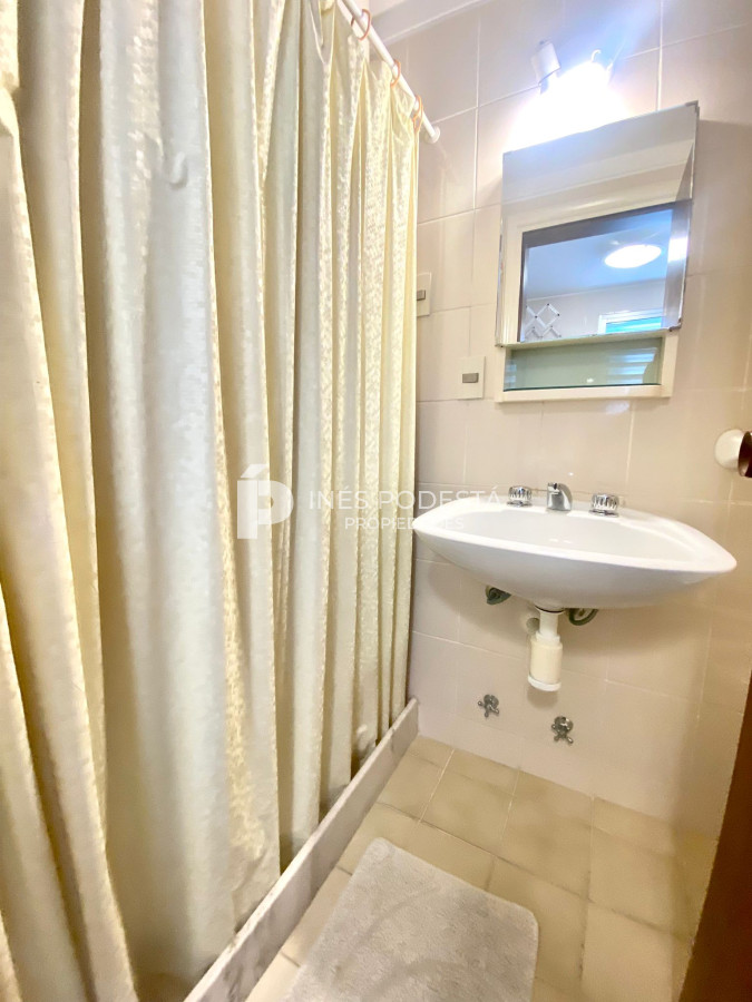Apartamento ID.8201 - Venta y alquiler departamento de  3 Dormitorios y dependencia de servicio