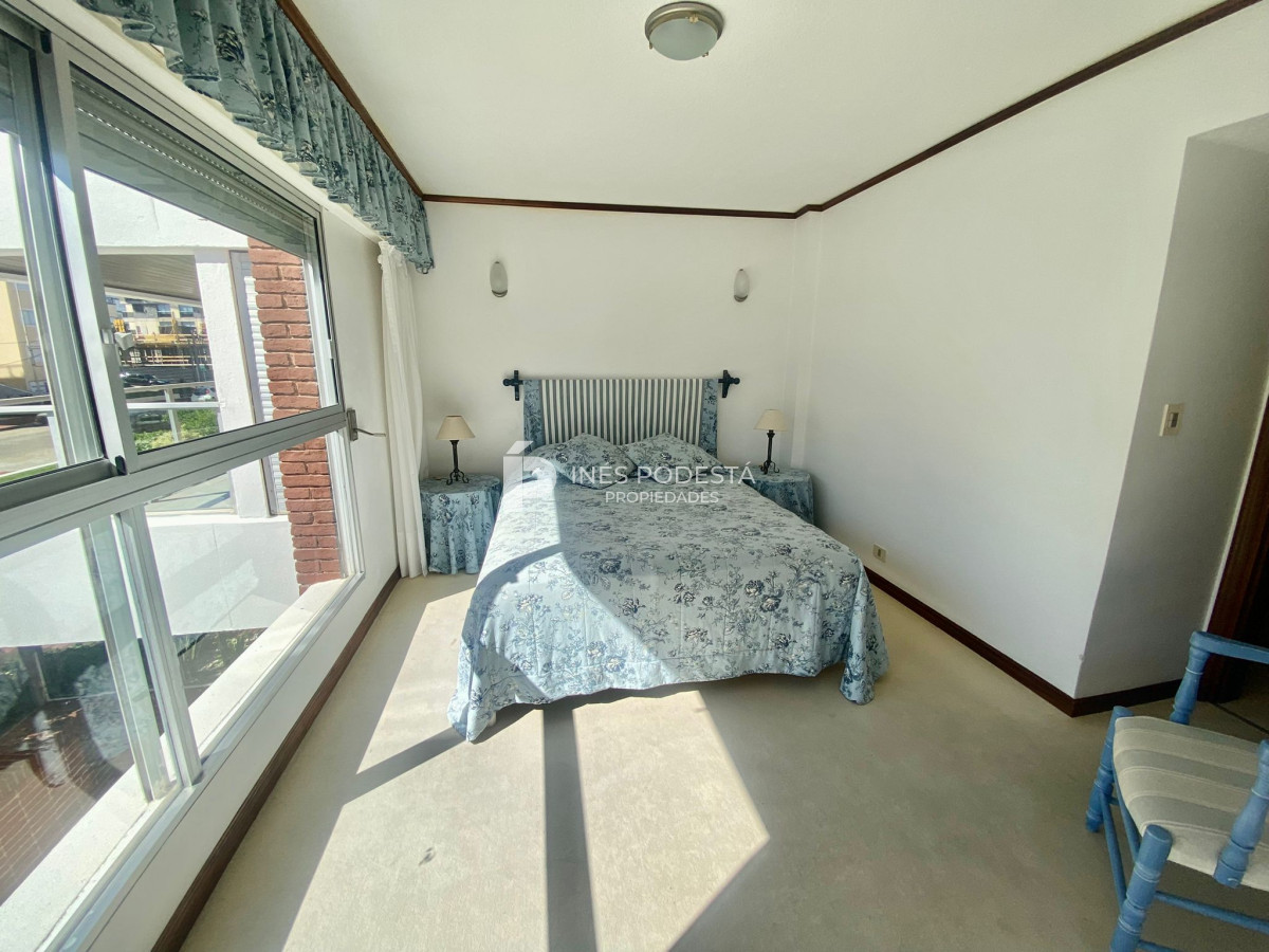 Apartamento ID.8201 - Venta y alquiler departamento de  3 Dormitorios y dependencia de servicio