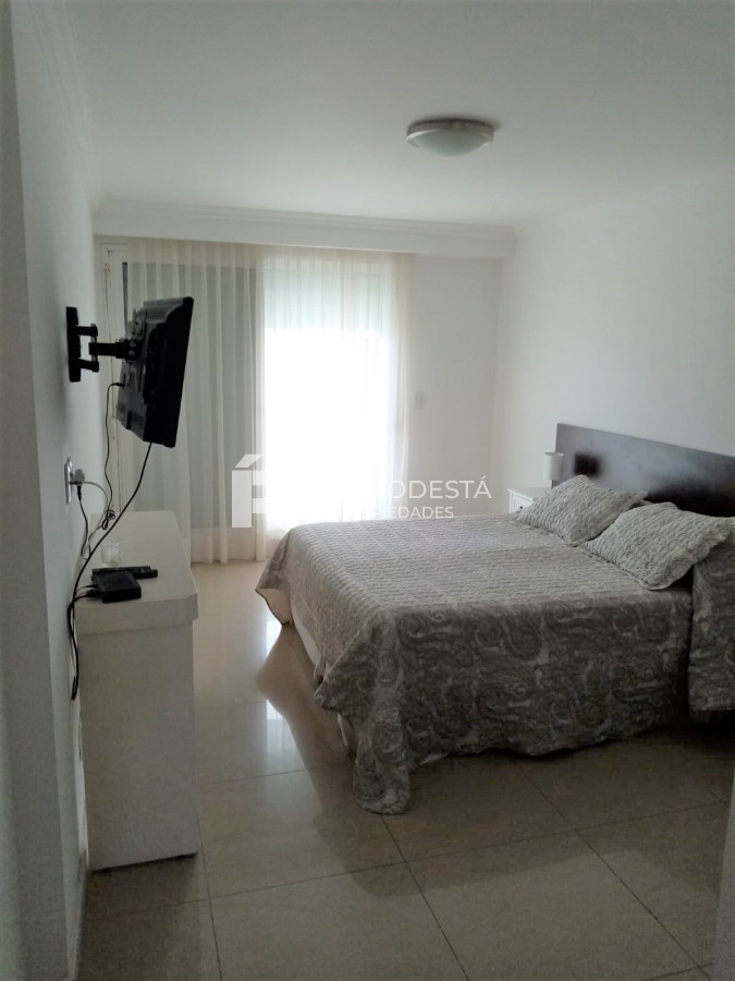 Apartamento ID.4477 - VENTA APARTAMENTO MANSA 3 DORMITORIOS 
