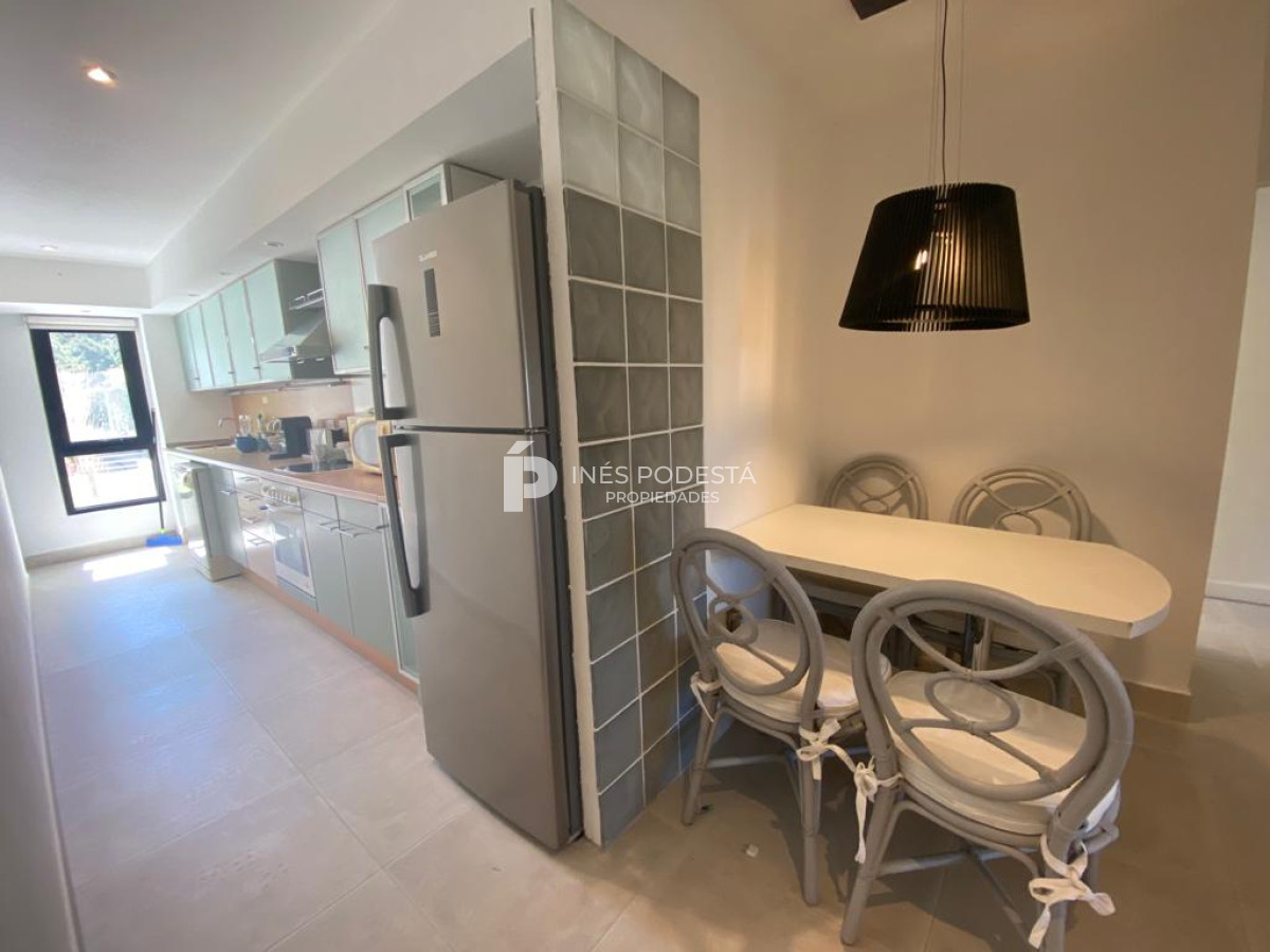 Apartamento ID.7297 - Brava frente al mar, 2 suites más dependencia de servicio