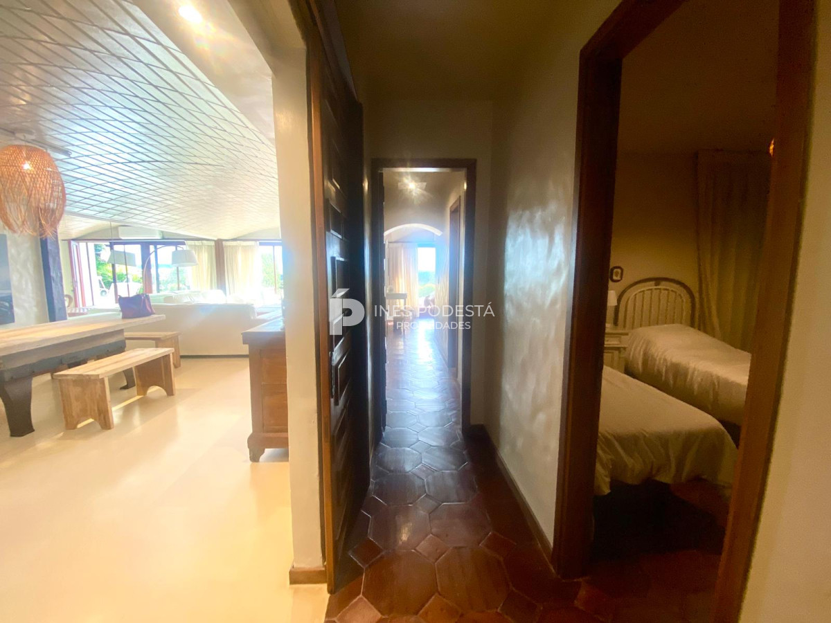 Apartamento ID.41230 - Alquiler departamento 4 dormitorios y 3 baños