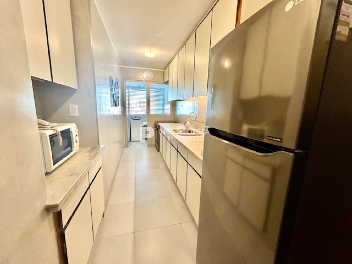 Apartamento ID.40283 - ALQUILER en mansa 3 dormitorios y 2 baños vista al mar