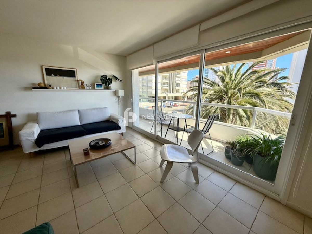 Apartamento ID.8177 - Alquiler departamento con 2 dormitorios y 2 baños