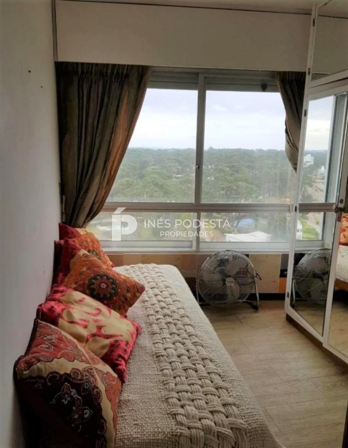 Apartamento ID.1355 - Apartamento en Alquiler, Roosevelt, Punta del Este, 2 Dormitorios.
