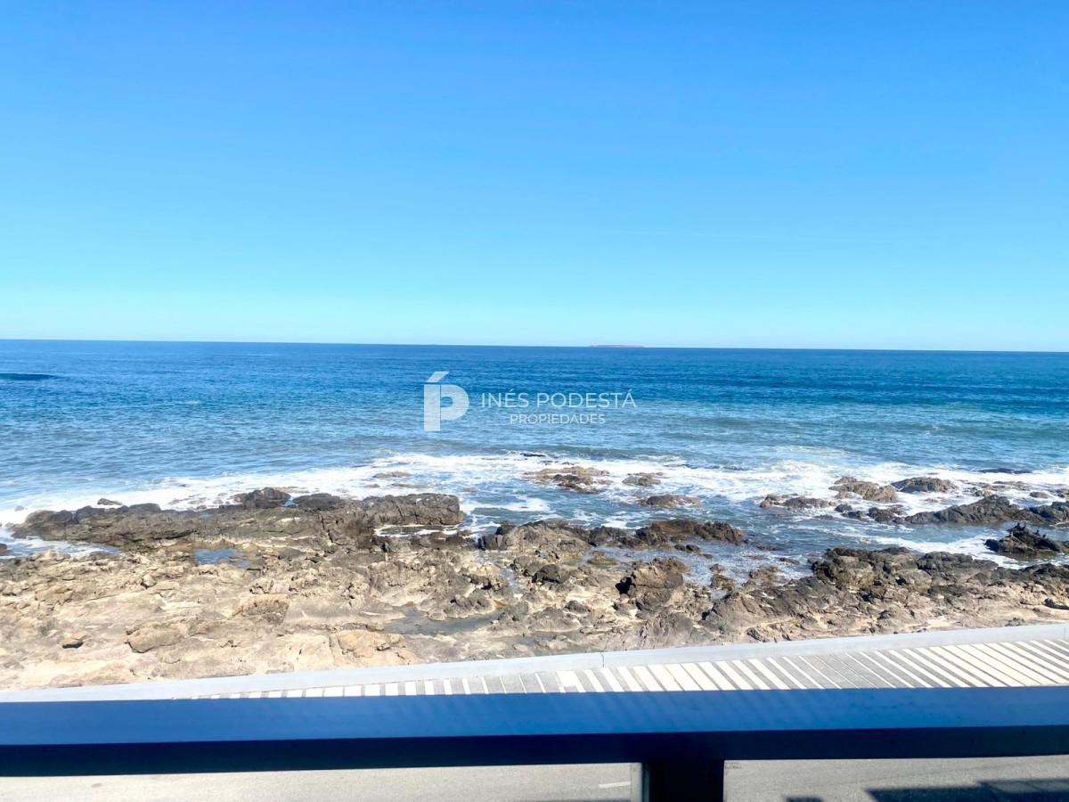 Apartamento ID.8201 - Venta y alquiler departamento de  3 Dormitorios y dependencia de servicio