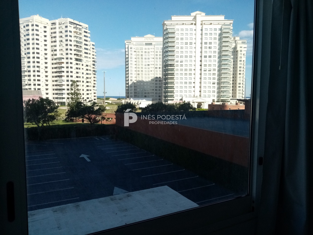 Apartamento ID.7960 - Apartamento en Alquiler, Mansa, Punta del Este, 1 Dormitorios.