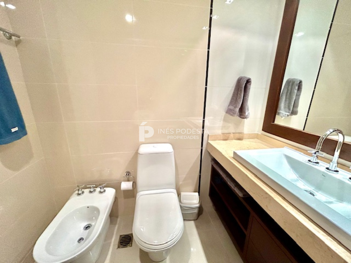 Apartamento ID.7998 - Alquiler Apartamento en  Mansa, Punta del Este, 2 Dormitorios.