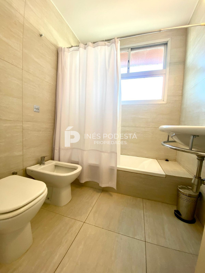 Apartamento ID.4935 - Apartamento en Venta 4 dormitorios zona Puerto