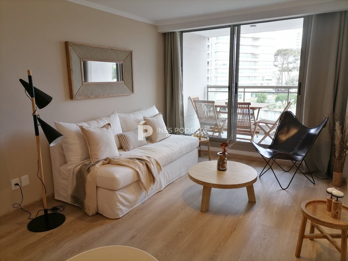 Apartamento ID.8610 - Alquiler departamento con 2 dormitorios y 2 baños