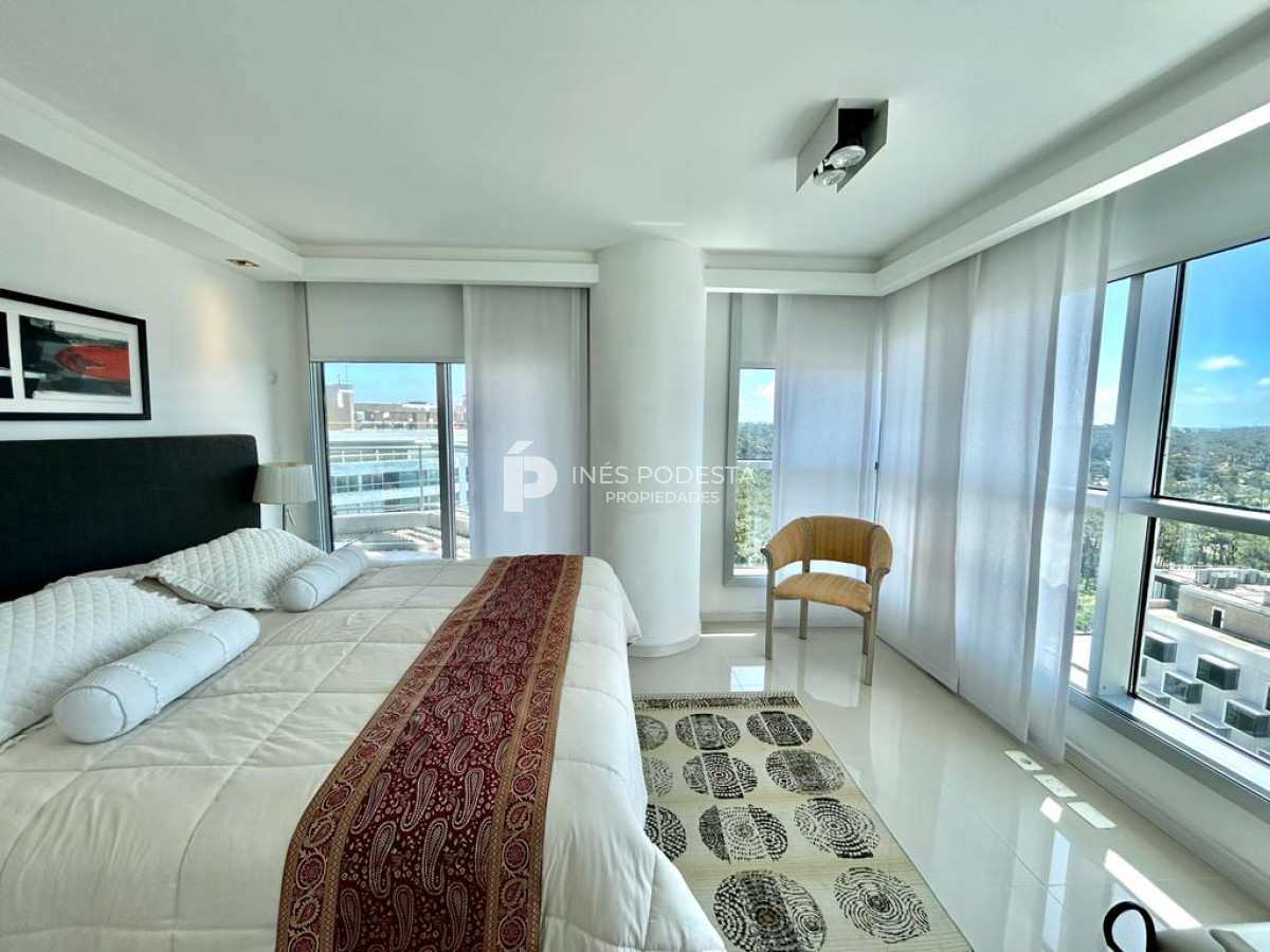 Apartamento ID.40252 - Alquiler brava 2 suites más dependencia de servicio y gran vista
