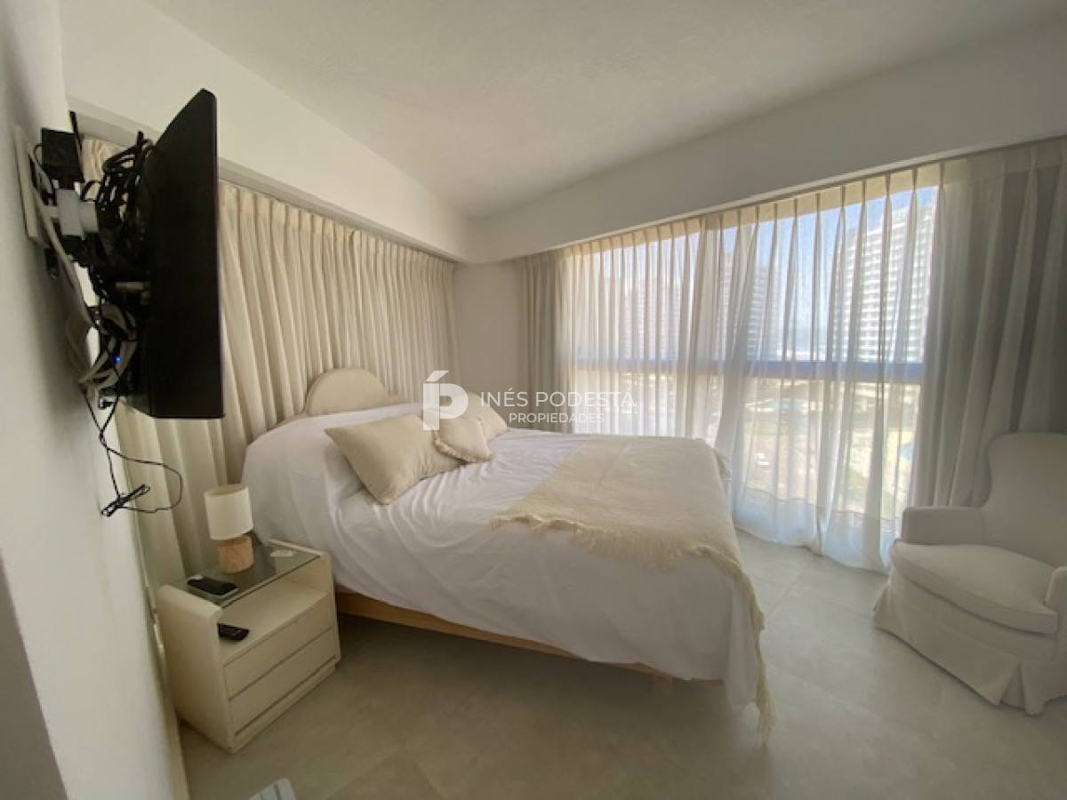 Apartamento ID.2120 - Brava, Punta del Este, 3 suites y dependencia de servicio