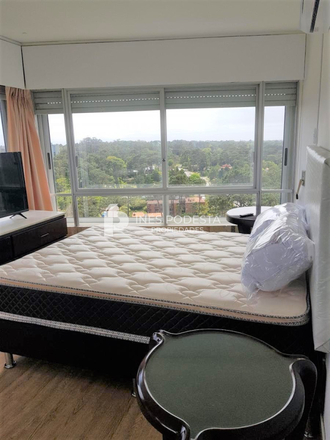 Apartamento ID.1355 - Apartamento en Alquiler, Roosevelt, Punta del Este, 2 Dormitorios.
