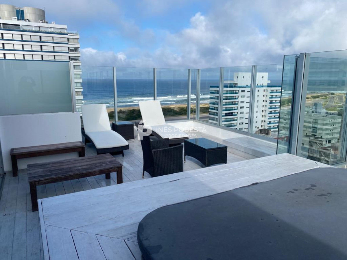 Apartamento ID.5226 - Apartamento en Alquiler, Brava, Punta del Este, 2 Dormitorios.