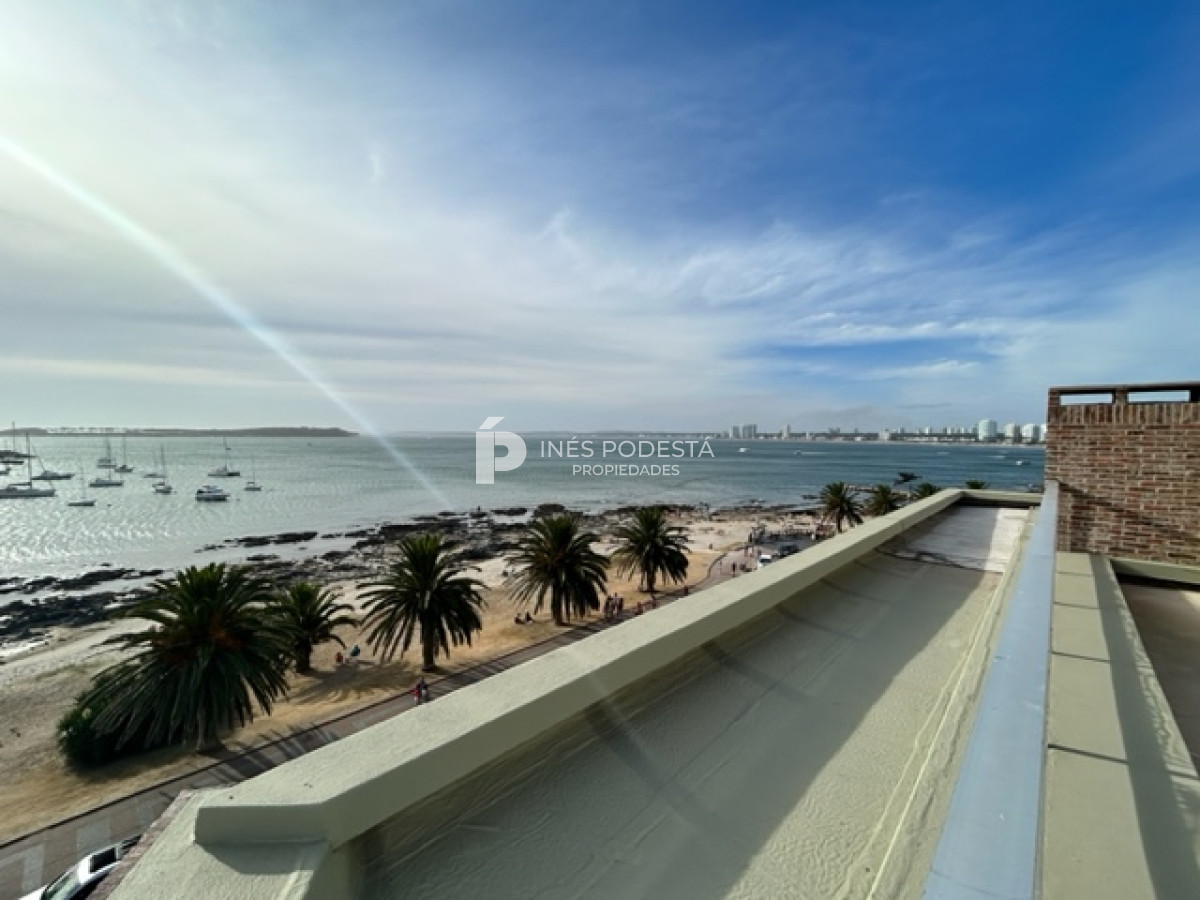 Apartamento ID.39372 - Alquiler Pent House en zona puerto con 3 dormitorios y gran parrillero