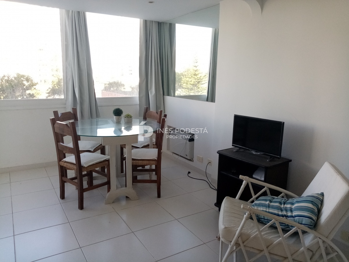 Apartamento ID.7960 - Apartamento en Alquiler, Mansa, Punta del Este, 1 Dormitorios.