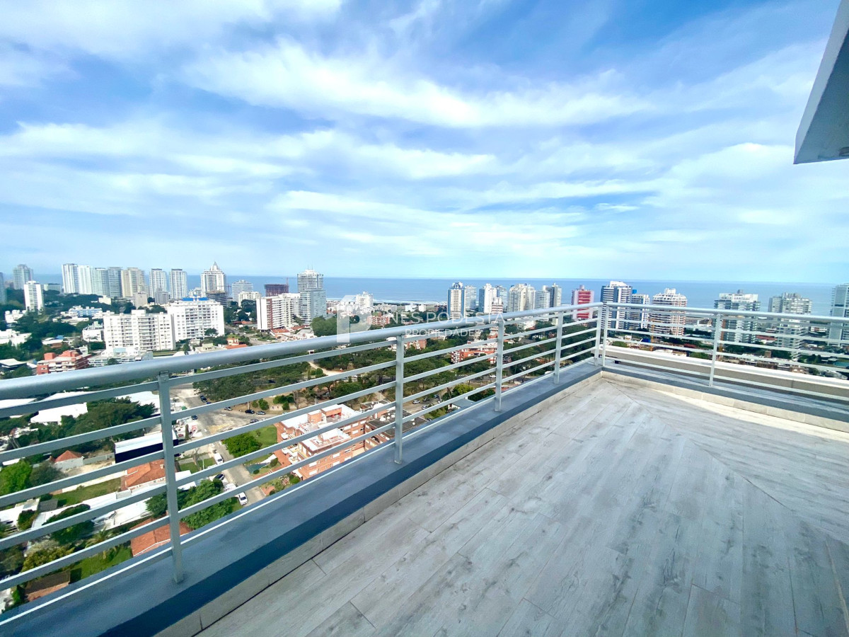 Apartamento ID.40242 - Apartamento Pent-house en Venta Punta del Este 