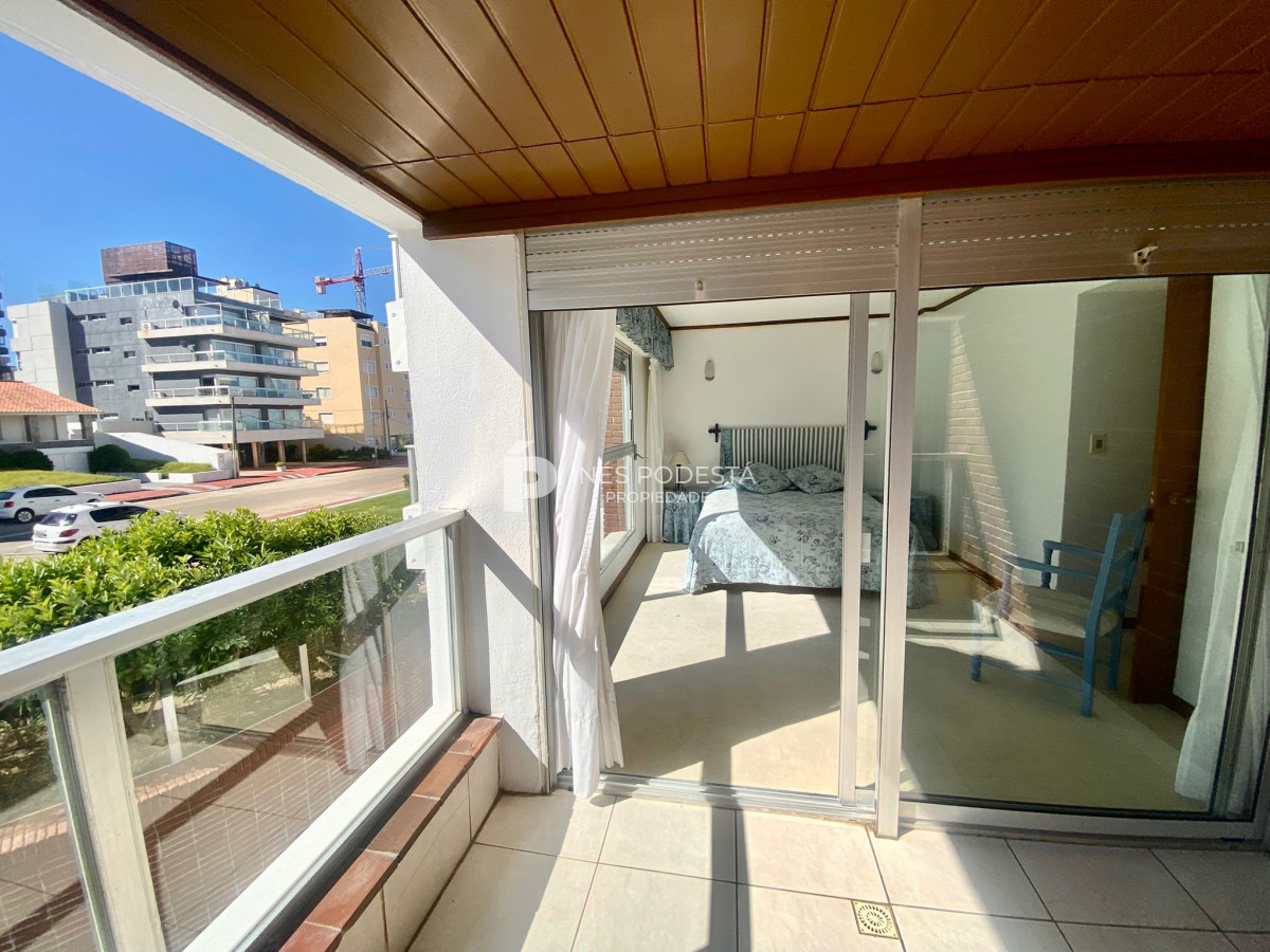 Apartamento ID.8201 - Venta y alquiler departamento de  3 Dormitorios y dependencia de servicio