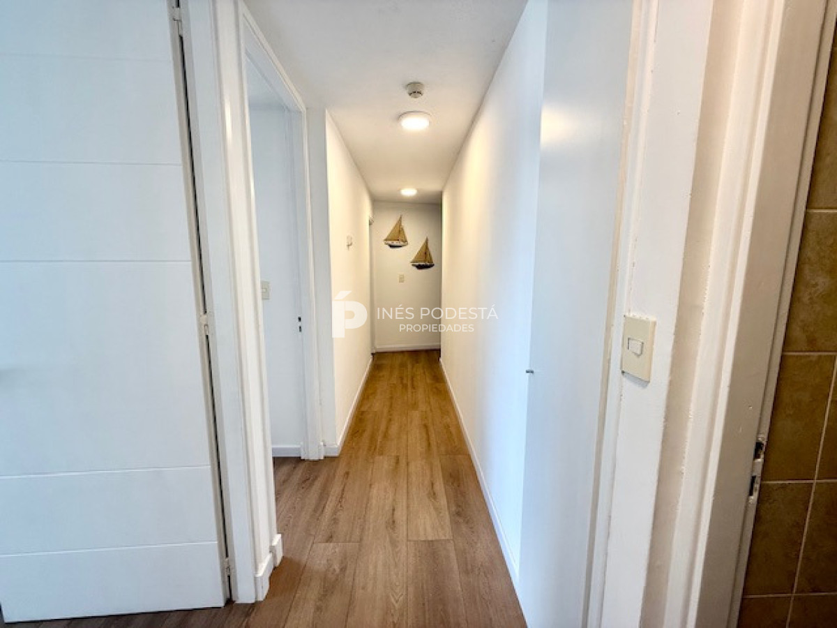 Apartamento ID.8896 - Venta y alquiler en Brava departamento de 4 dormitorios, 3 baños y toilette