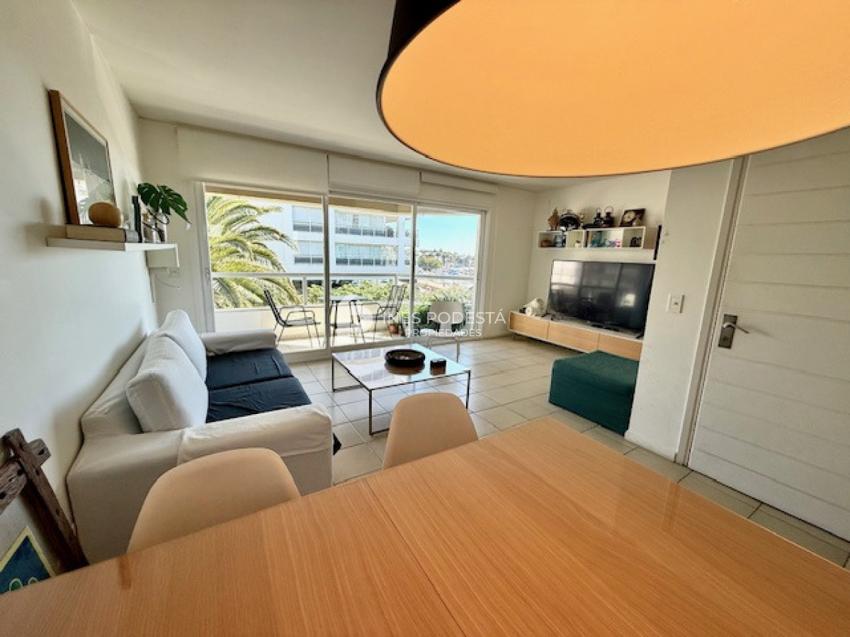 Apartamento ID.8177 - Alquiler departamento con 2 dormitorios y 2 baños