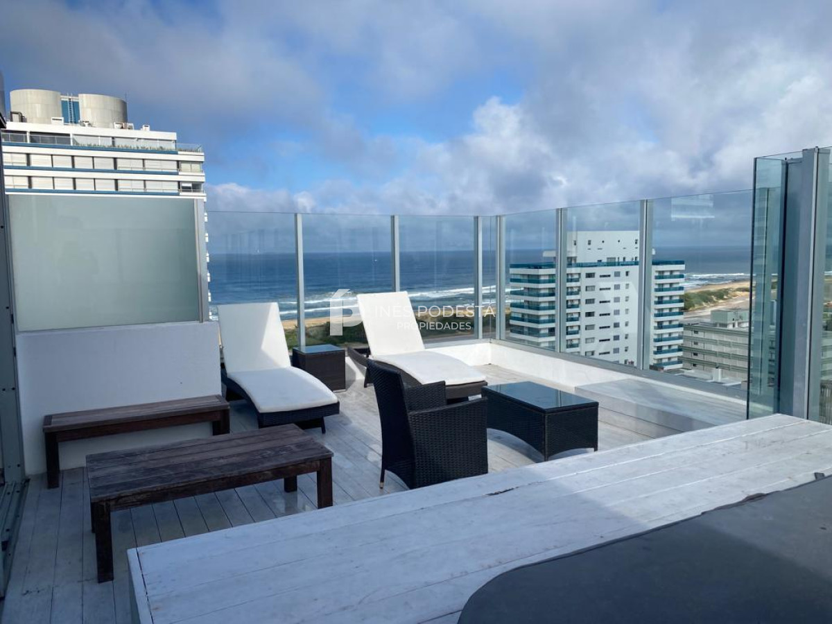Apartamento ID.5226 - Apartamento en Alquiler, Brava, Punta del Este, 2 Dormitorios.