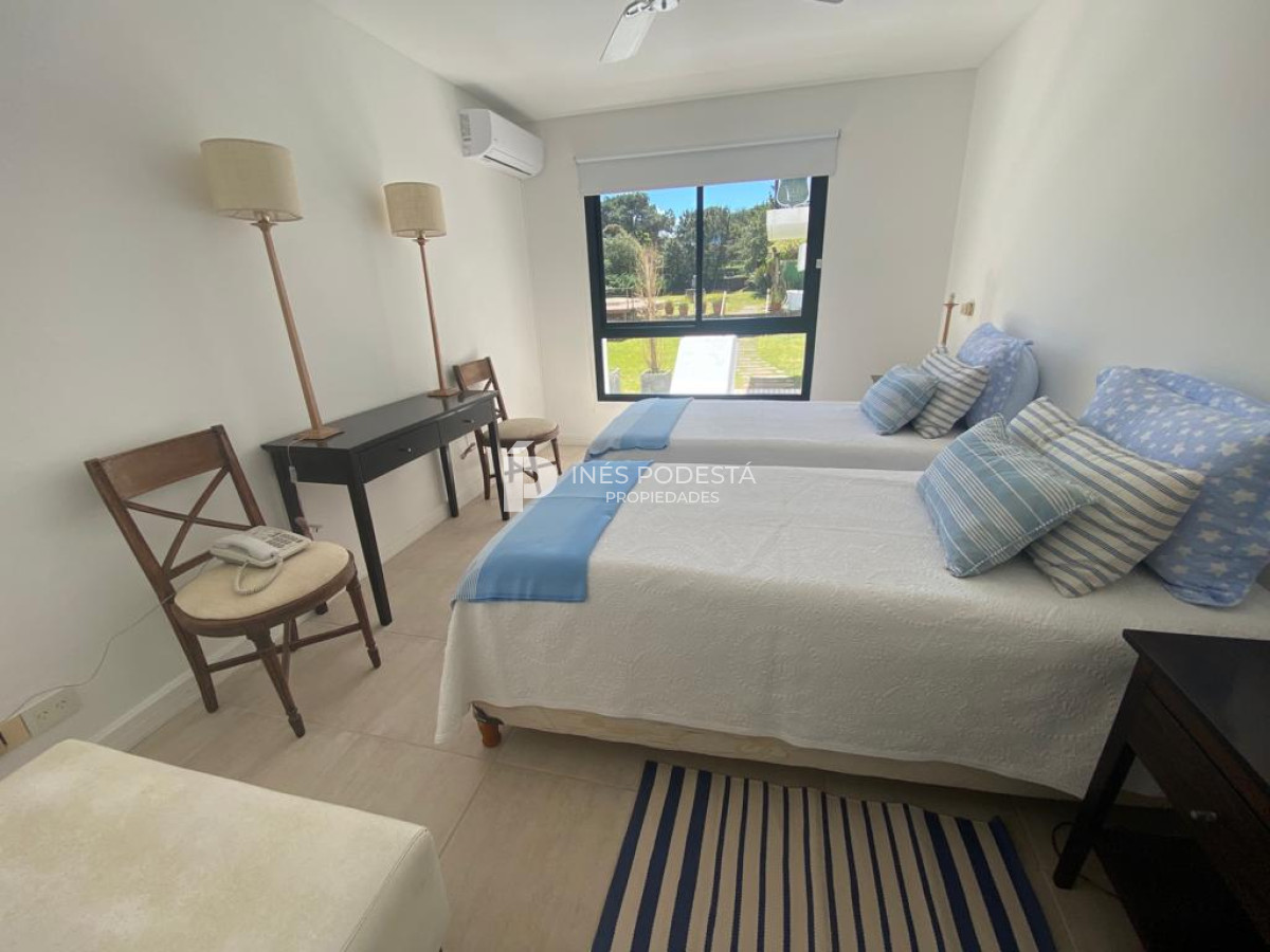 Apartamento ID.7297 - Brava frente al mar, 2 suites más dependencia de servicio