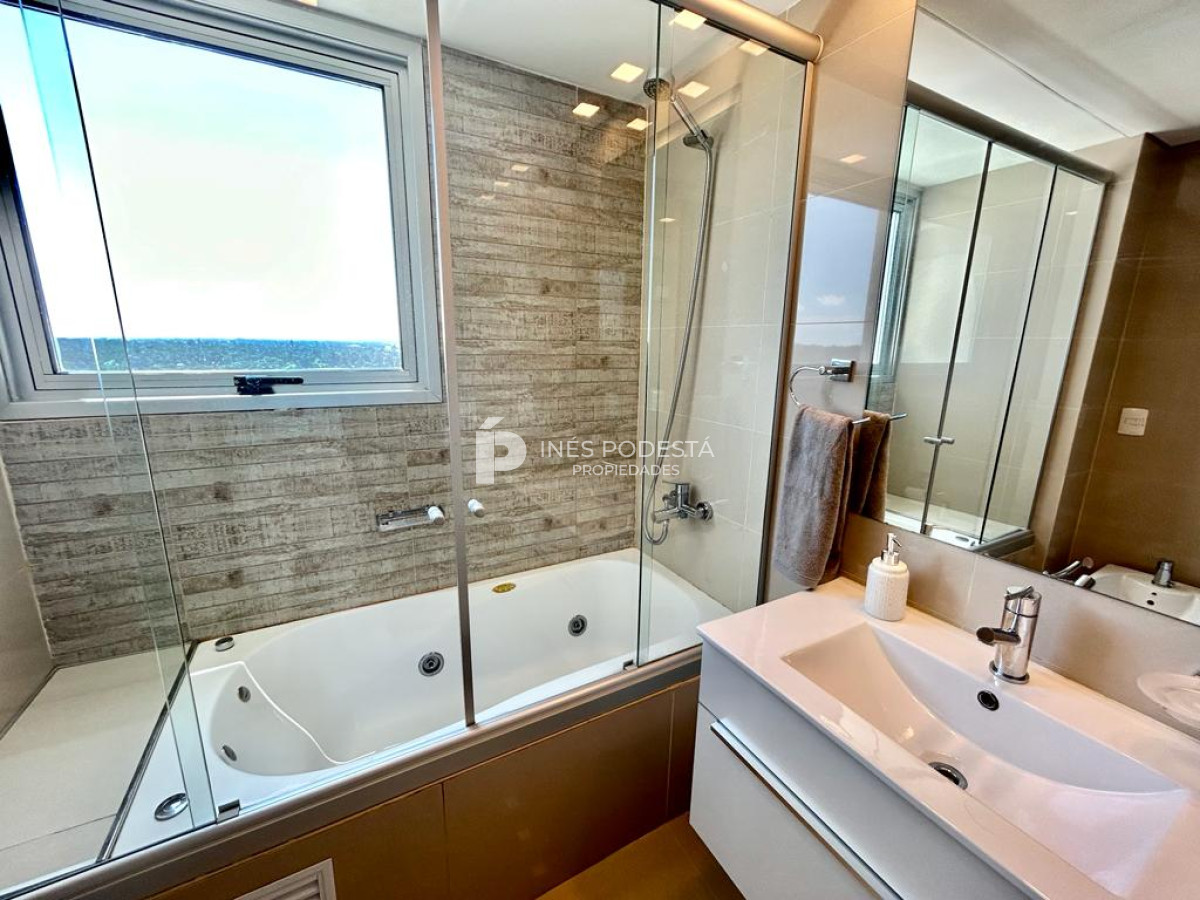 Apartamento ID.40252 - Alquiler brava 2 suites más dependencia de servicio y gran vista