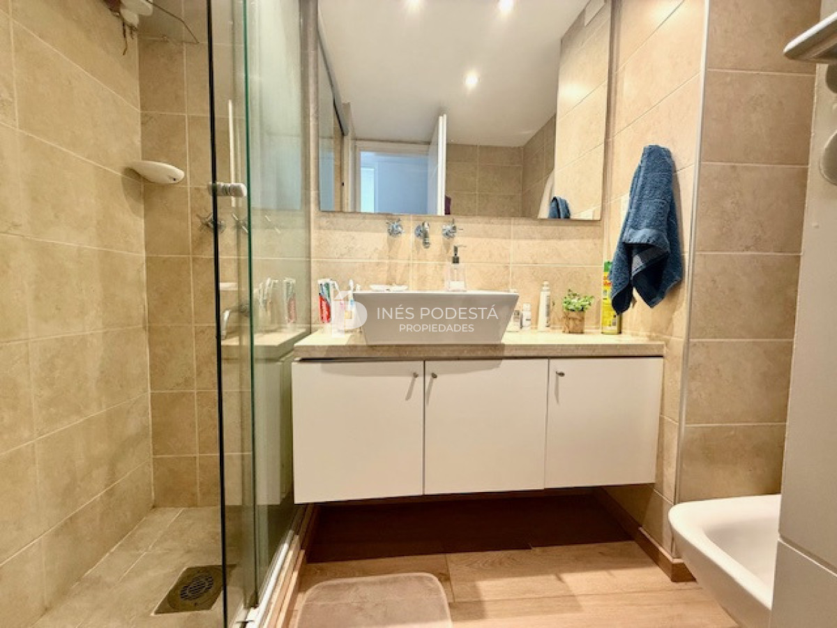 Apartamento ID.8896 - Venta y alquiler en Brava departamento de 4 dormitorios, 3 baños y toilette