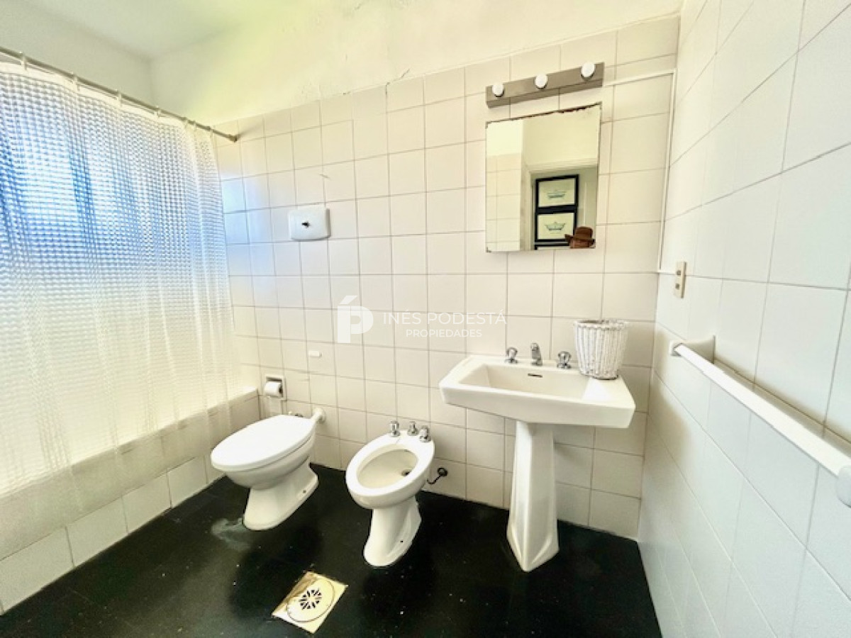 Apartamento ID.40163 - Alquiler en Faro con 3 dormitorios y dependencia de servicio 
