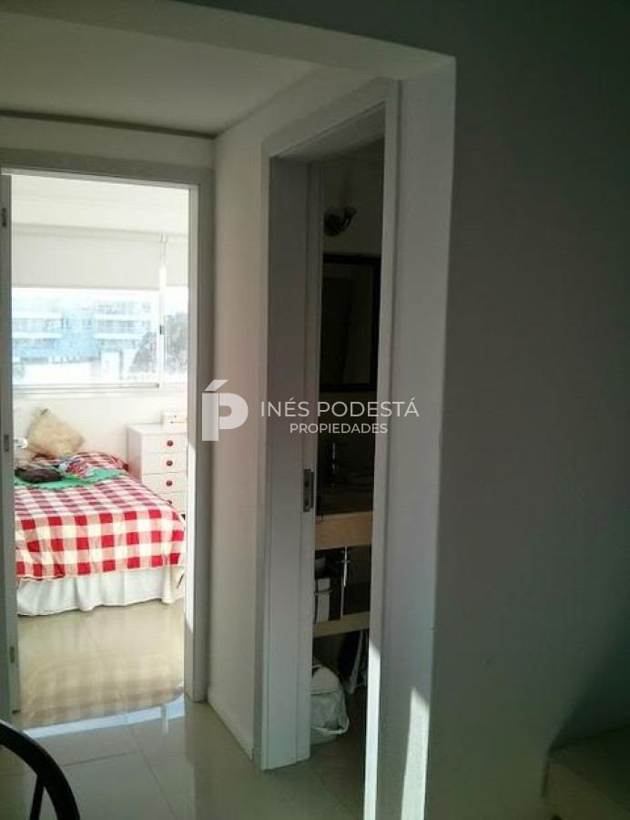 Apartamento ID.6890 - Apartamento en Alquiler, 2 Dormitorios.