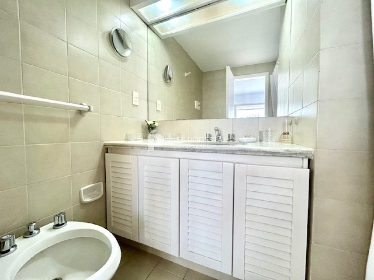 Apartamento ID.615 - Venta  en  Brava, Punta del Este, 2 Dormitorios, impecable