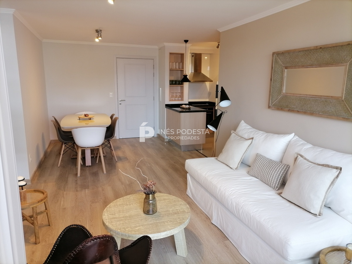 Apartamento ID.8610 - Alquiler departamento con 2 dormitorios y 2 baños