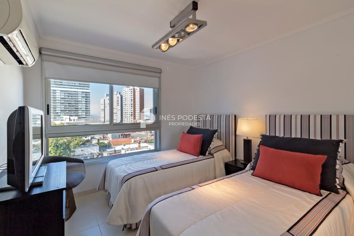 Apartamento ID.7147 - Alquiler de temporada Mansa, Punta del Este, 3 Dormitorios.