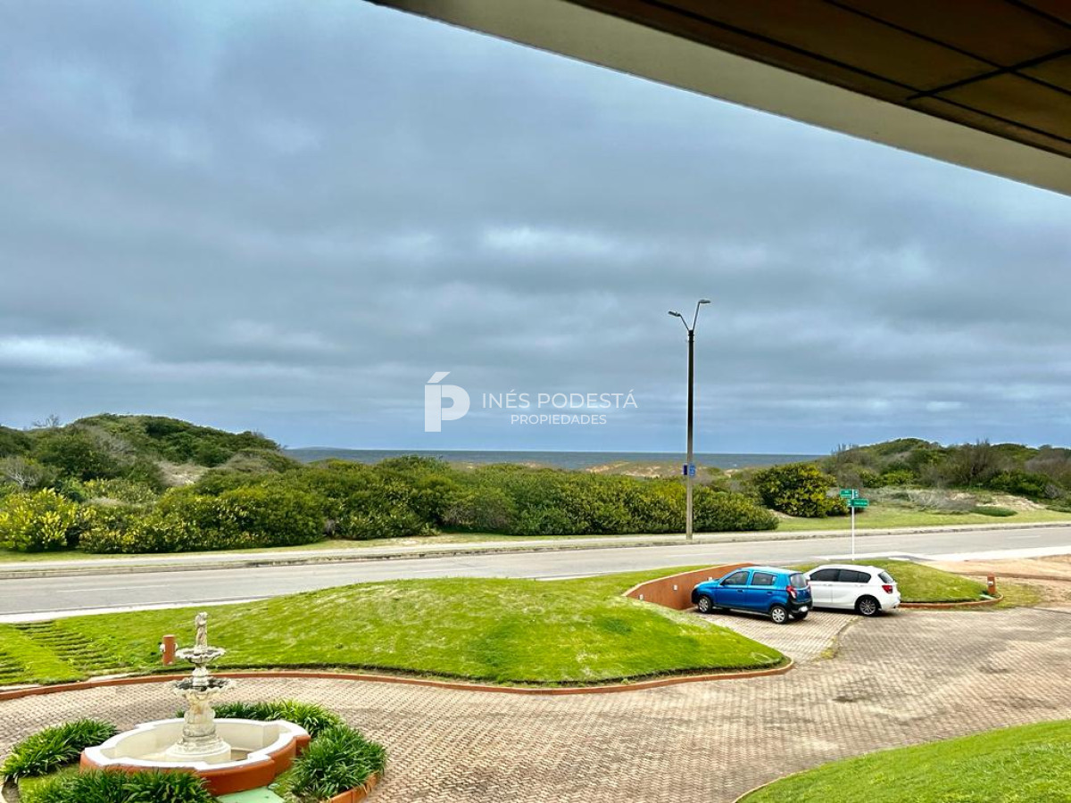 Apartamento ID.8564 - Alquiler en Brava con 4 suites! Frente al mar 